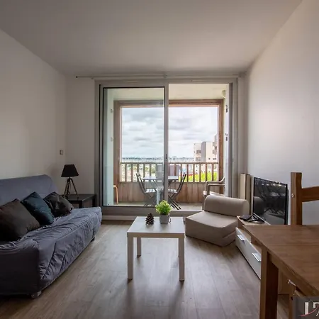 Meuble, 3 Couchages A Pres - Fr-1-825-60 * La Rochelle (Charente-Maritime)